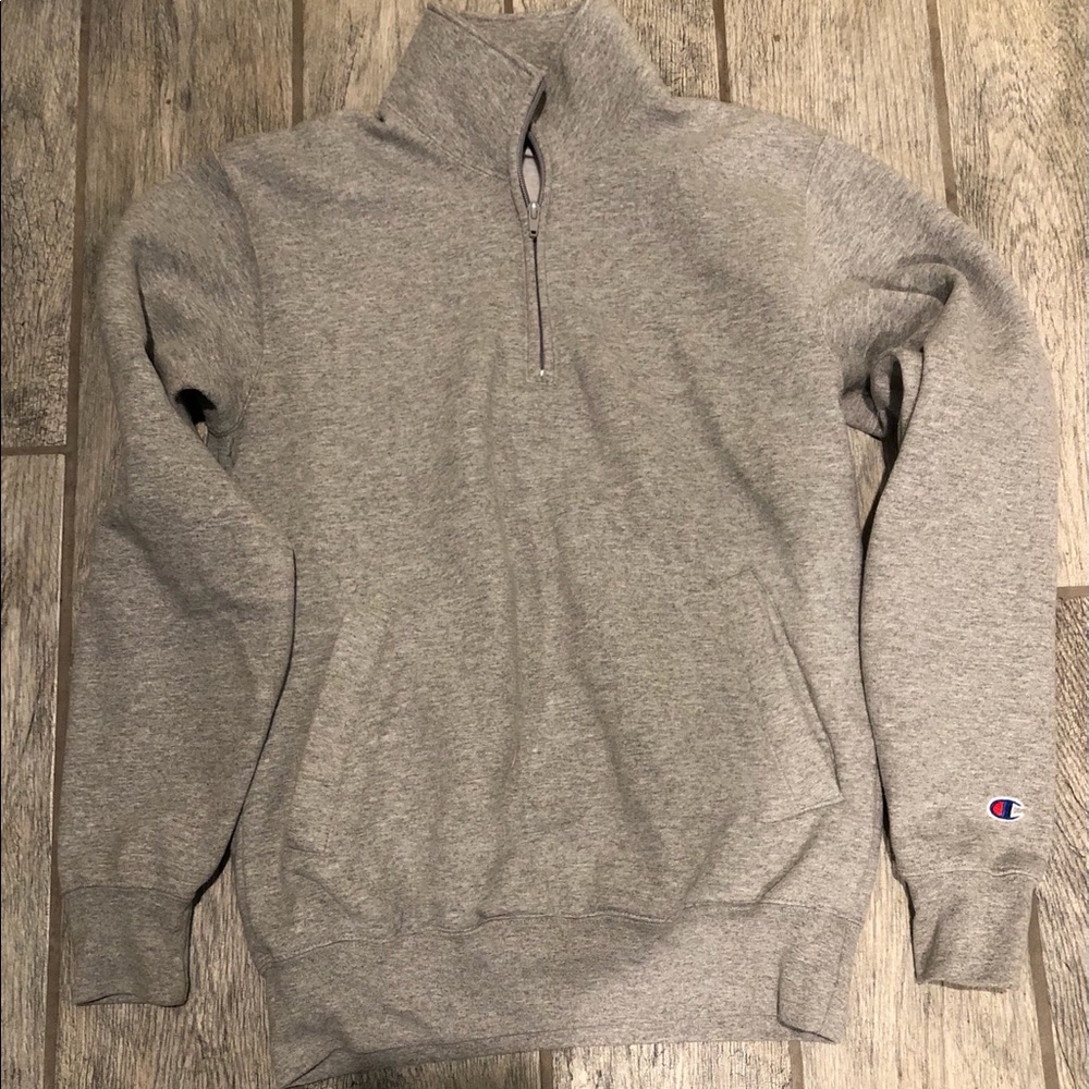 Champion 1/4 zip with side pockets